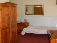 Rooms at Langland Hotel London are basic but comfortable