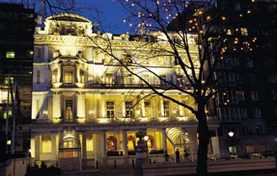 The facade of the Thistle Hyde Park at night